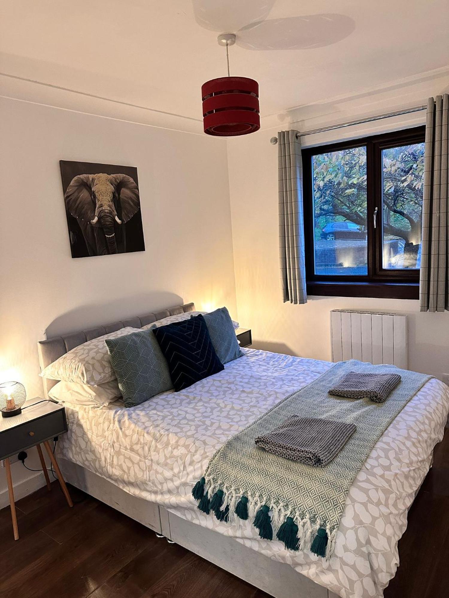 Brightcentral Apartment With Parking Glasgow Eksteriør billede