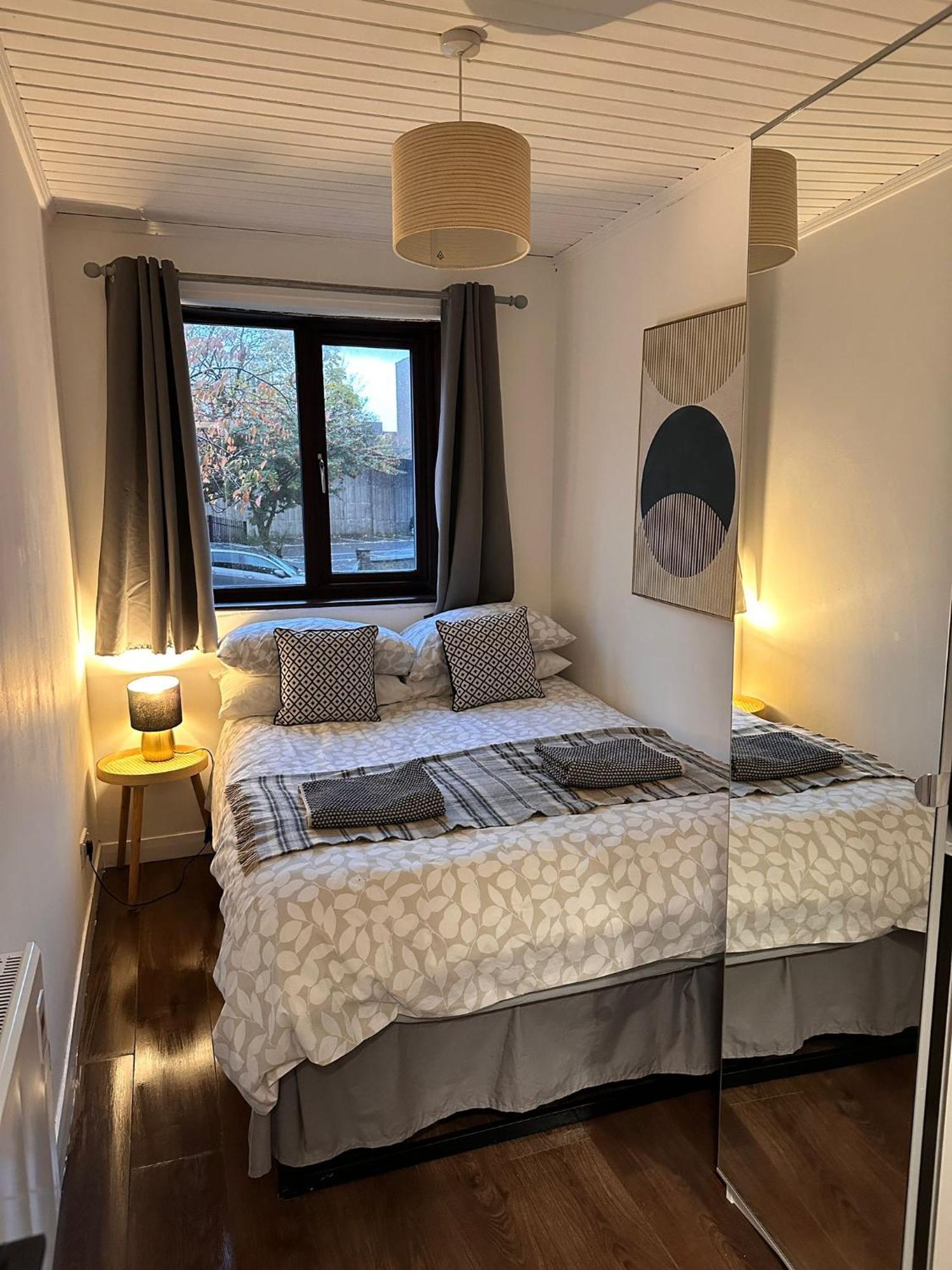 Brightcentral Apartment With Parking Glasgow Eksteriør billede